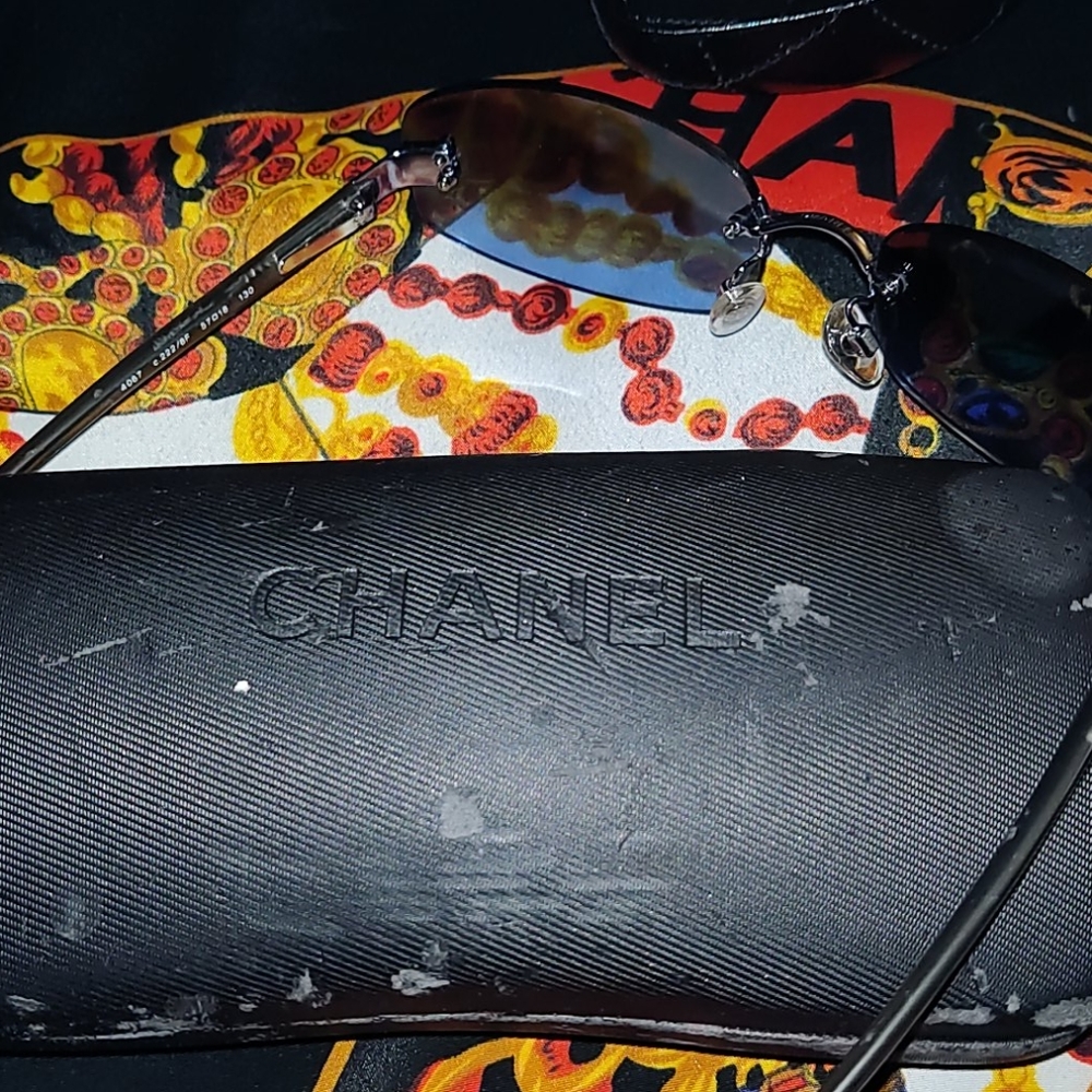 CHANEL (4067 c.222/8F) Sunglasses - Picture 4 of 8